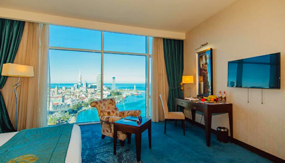 هتل جی آر دبلیو ولموند باتومی